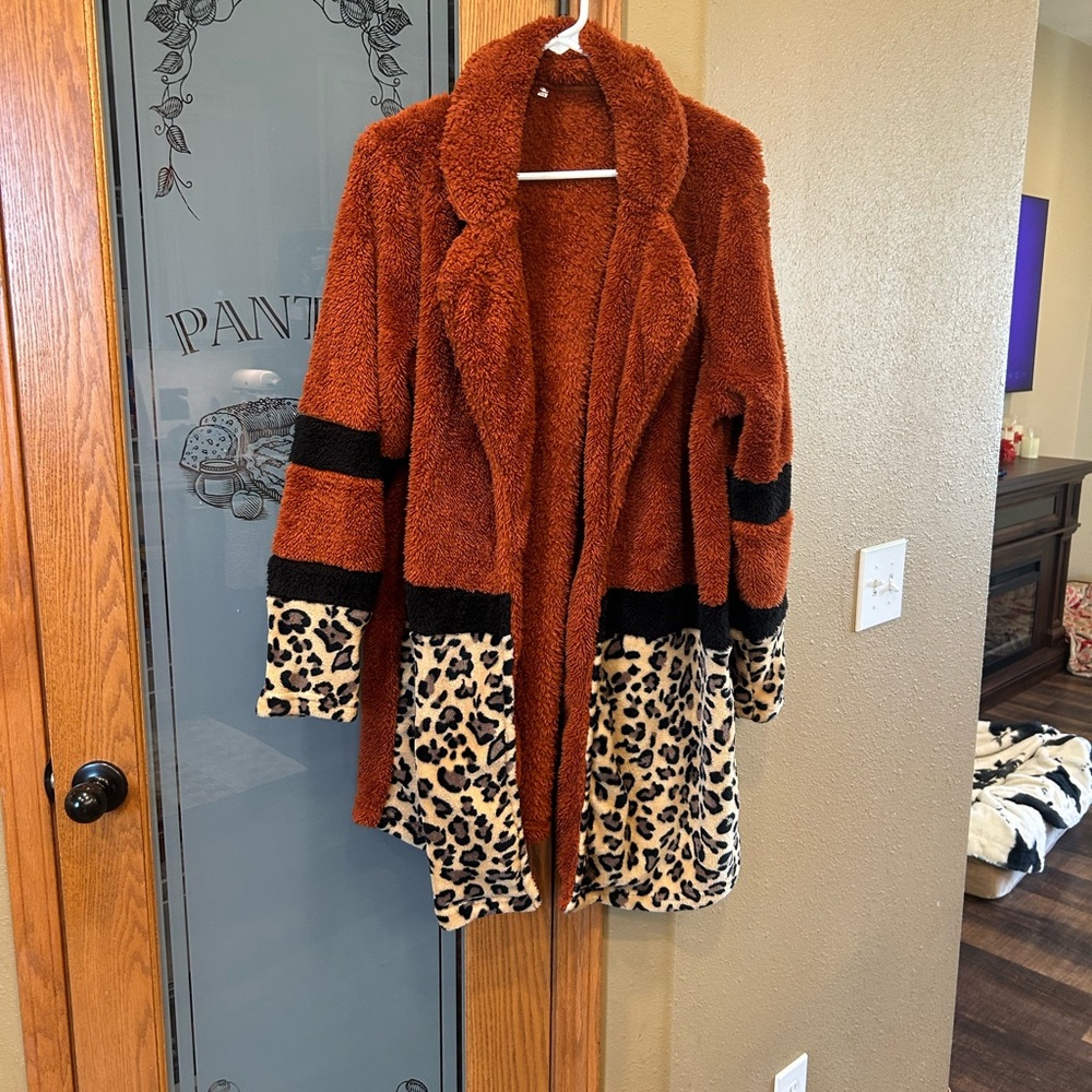 Leopard Print Faux Fur long cardigan/jacket
